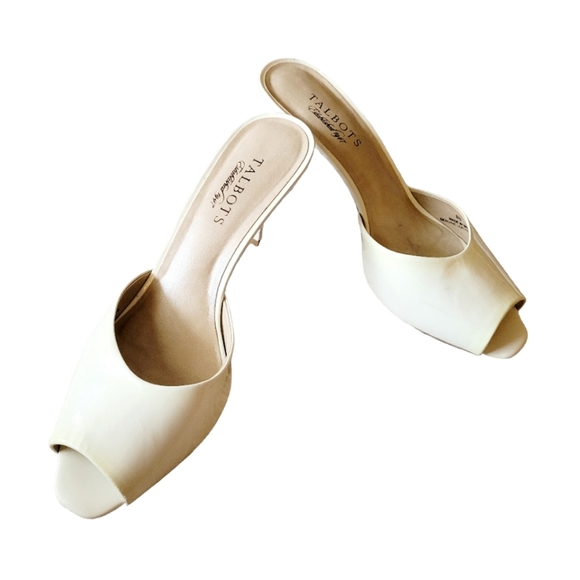 Talbots Slides Heeled Sandals Bone Cream Colored Size 8B - Picture 2 of 6